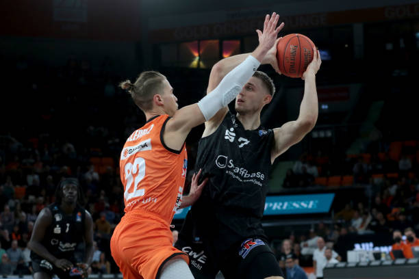 与拜仁慕尼 与拜仁慕尼