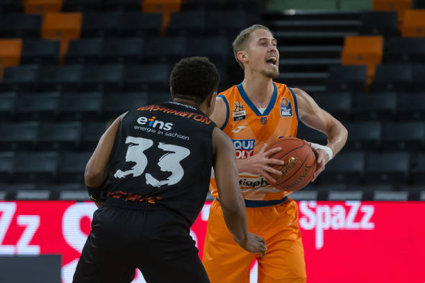 支援不足 支援不足